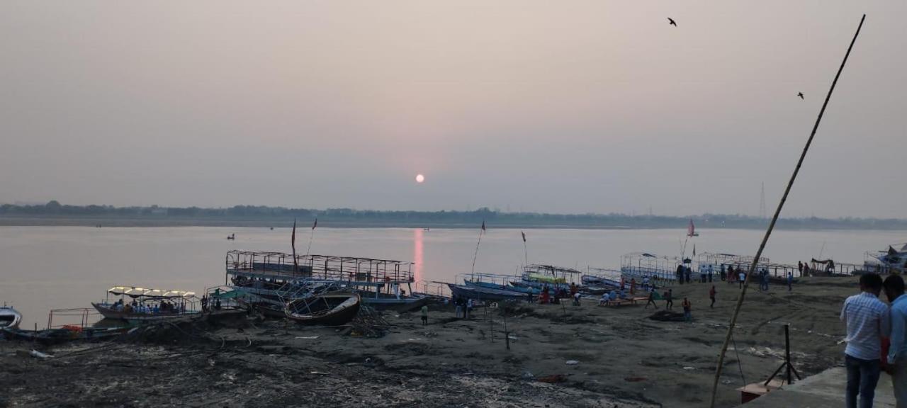 Krishna P. Guest House Benares Buitenkant foto